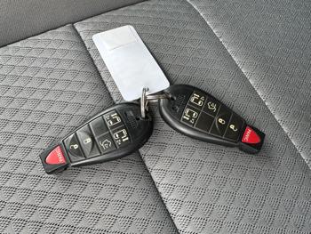 2010 chrysler town-&-country touring with 116441 miles for sale near elk-river, minnesota c9ef271f5a4a44b2b60d28eb4b78f7d3.jpg