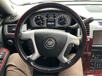 2014 cadillac escalade esv-awd-premium with 160814 miles for sale near burnsville, minnesota ca840d7604984745aeeb1857668bbd2f.jpeg