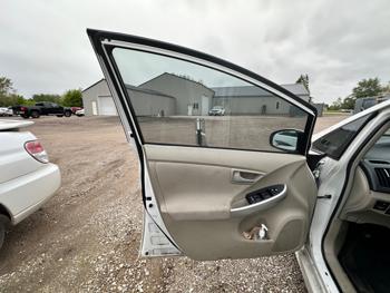 2011 toyota prius prius-i with 210575 miles for sale near elk-river, minnesota cbe5be6b4dba41649553ea639b22aeb0.jpeg