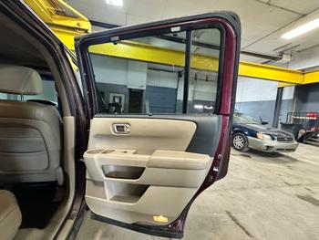 2010 honda pilot touring-4wd-5-spd-at with 226699 miles for sale near elk-river, minnesota cbe6056c3fe14f42b87e3d909cd2fdd1.jpeg