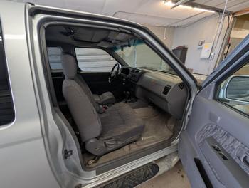 2000 nissan frontier xe-v6-king-cab-4wd with 105652 miles for sale near elk-river, minnesota cc101022a83143a08fea5beaddb66860.jpg