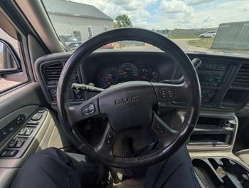 2005 gmc yukon-xl 1500-4wd with 171211 miles for sale near elk-river, minnesota cc2e6f7eb7e74b5b99a965b1a089647a.jpg
