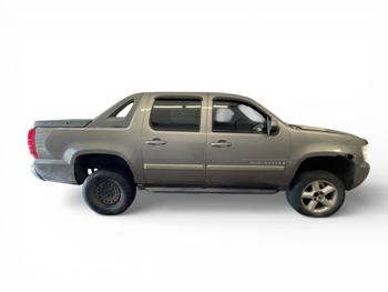 2008 chevrolet avalanche ls-4wd with 219447 miles for sale near elk-river, minnesota cc7068e11b6843f6820a2ea575e4dad7.jpg