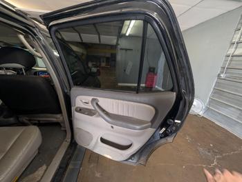 2002 toyota sequoia limited-4wd with 216240 miles for sale near elk-river, minnesota cc96f5be032e42538fde854cefb74a4f.jpg