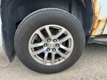 2009 chevrolet suburban lt1-1500-4wd with 242331 miles for sale near elk-river, minnesota cc9e2667c98d4fd79db4d280ee75c1ee.jpg