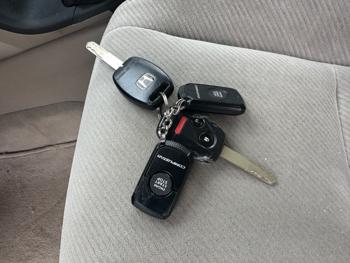 2009 honda civic lx-sedan-5-speed-at with 201694 miles for sale near elk-river, minnesota ccdb48ee5e10487fa321e0e50ae3b5de.jpeg