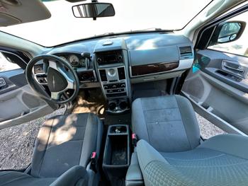 2010 chrysler town-&-country touring for sale near elk-river, minnesota ccde0dd9630e4279bcbe664083f1a986.jpeg