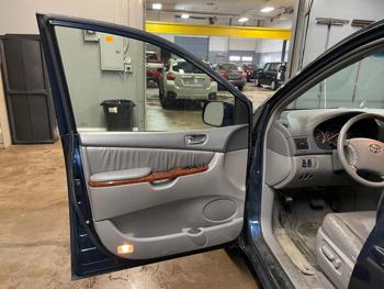 2005 toyota sienna xle with 128463 miles for sale near elk-river, minnesota cd177a5bc2a448e48cc90b1b6f96e0aa.jpg