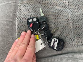 2001 chevrolet tahoe 4wd with 174356 miles for sale near fridley, minnesota cd19191a8cc94a20b070f24cf21f87f6.jpeg