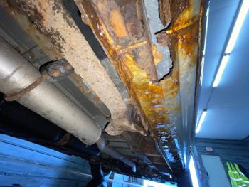 2003 chrysler voyager lx with 147148 miles for sale near elk-river, minnesota cd389207393d400fa8ade628ddf8455b.jpeg