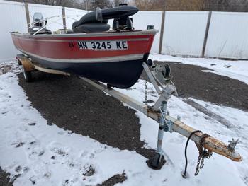 1981 lund 16ft- for sale near elk-river, minnesota cdbce1211d464cb9adeec9fbb02fb595.jpg