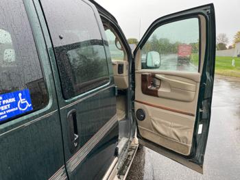 2004 gmc savana g1500-cargo with 193369 miles for sale near elk-river, minnesota ce486d0dc3f747d99b2d560d0e9ae9e4.jpeg