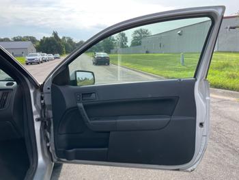 2009 ford focus se-coupe with 143637 miles for sale near elk-river, minnesota ced4adff4c2149cb841aa4ed7b5196bb.jpeg