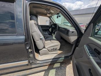 2005 gmc yukon-xl 1500-4wd with 171211 miles for sale near elk-river, minnesota cf060fdaabff40a4a26267af5610b746.jpg
