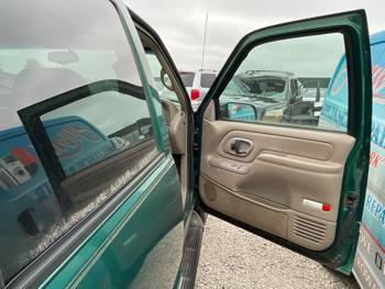 1999 chevrolet tahoe 4-door-4wd with 193393 miles for sale near elk-river, minnesota cf4ae64bd2464be7abecb65a828854bf.jpeg