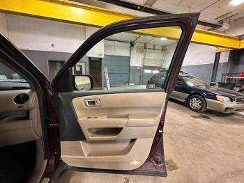 2010 honda pilot touring-4wd-5-spd-at with 226699 miles for sale near elk-river, minnesota cfc7ae6a08014712adc4d61e31515aa5.jpeg