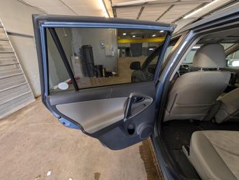 2010 toyota rav4 base-i4-4wd with 209322 miles for sale near elk-river, minnesota d02f0de57b164c81ab4deeb348726574.jpg