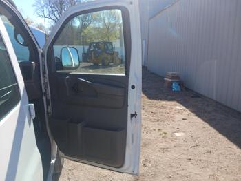 2005 chevrolet express 3500-extended with 81212 miles for sale near elk-river, minnesota d0c0e82fa5284cf8a06da267d340ccbe.jpg