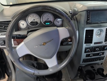 2009 chrysler town-&amp;-country with 195103 miles for sale near elk-river, minnesota d0e9cd93486d42d18f7b19facbfc7b41.jpg