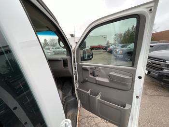 2004 chevrolet express 2500-cargo with 174080 miles for sale near new-hope, minnesota d0f578317e4343fbb57e808da67ff931.jpeg