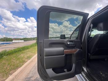 2020 chevrolet silverado-2500hd high-country-crew-cab-short-box-4wd with 54725 miles for sale near savage, minnesota d0fbfe15648540eb97775a9d9d5ef14a.jpeg