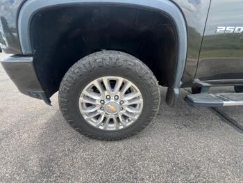 2020 chevrolet silverado-2500hd high-country-crew-cab-short-box-4wd with 54725 miles for sale near savage, minnesota d151d933238a420e997ce9e5e7218e82.jpeg
