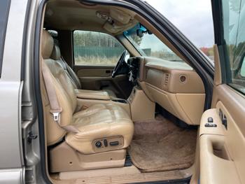 2000 chevrolet suburban k1500-4wd with 214094 miles for sale near elk-river, minnesota d1583ddb36ef4d5da35f672f94aa5301.jpeg