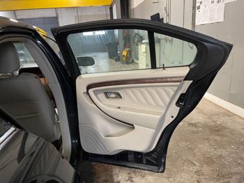 2010 Ford Taurus