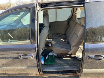 2006 chrysler town-&-country base with 141271 miles for sale near elk-river, minnesota d1e59e93b0d949b490d9bf41c878ac56.jpeg