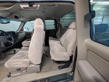 2004 chevrolet silverado-1500 work-truck-ext.-cab-short-bed-4wd with 322888 miles for sale near elk-river, minnesota d24825e9ca384993b62da0606800855f.jpg