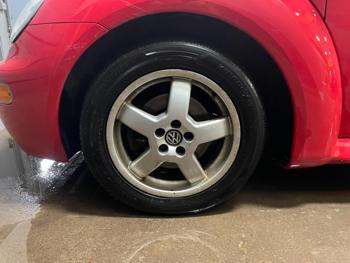 2000 Volkswagen New Beetle