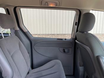 2007 chrysler town-&-country touring with 161981 miles for sale near elk-river, minnesota d2a343e07c024e5c920e28e5a22a21cb.jpeg