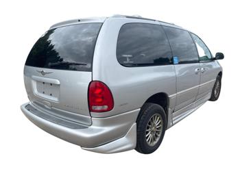 2000 chrysler town-&-country limited with 89273 miles for sale near elk-river, minnesota d2fd52b822f94cdfbf4c02862363a34e.jpg