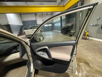 2006 toyota rav4 base-i4-4wd with 175445 miles for sale near elk-river, minnesota d32b70c972bd42ffbbffc3308545b88b.jpeg