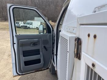2013 ford econoline e-250 with 173163 miles for sale near jordan, minnesota d554b2667b5248258fc89678d8a255bf.jpeg