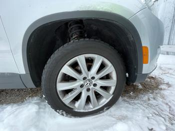 2009 volkswagen tiguan se with 101595 miles for sale near elk-river, minnesota d583a3babd5a43e48e37465006d4e553.jpeg