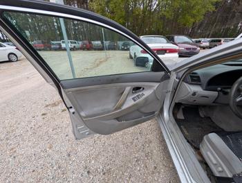 2010 toyota camry le-6-spd-at with 117426 miles for sale near elk-river, minnesota d5ee48a3ae98449c9138be329c691541.jpg