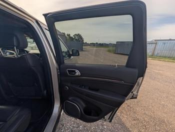 2014 jeep grand-cherokee summit-4wd with 200569 miles for sale near elk-river, minnesota d6ed6d153baf48c5b0f147f6d02bf614.jpg