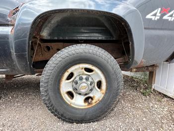 2004 chevrolet silverado-2500hd work-truck-crew-cab-short-bed-4wd with 219246 miles for sale near elk-river, minnesota d6ff7c11ff2f433ab5b9c074ebba26a5.jpeg