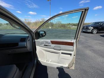 2009 chrysler town-&-country touring with 240699 miles for sale near clearwater, minnesota d77f87be159e40469925535a8ad32f2c.jpeg