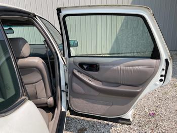1997 toyota avalon with 195058 miles for sale near elk-river, minnesota d785f6a47e64407b930750e7c17a391e.jpeg