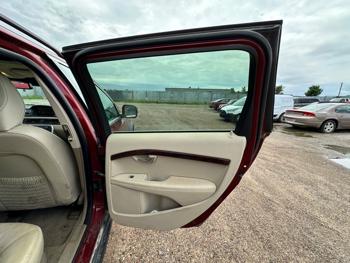 2012 volvo xc70 3.2-premier with 163464 miles for sale near elk-river, minnesota d7f6bedf91d14f17a63efa3596a446dc.jpeg