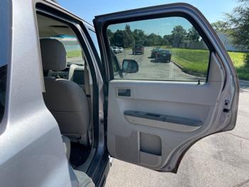2008 ford escape xlt-4wd-v6 with 189913 miles for sale near elk-river, minnesota d7fc48951f0a4b8d8c3b7ad126ef7ac2.jpeg