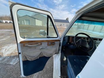 1993 chevrolet sport-van g20 with 97415 miles for sale near elk-river, minnesota d803e7583c844681ba906349108cd05f.jpeg