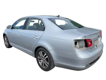 2006 volkswagen jetta tdi with 227110 miles for sale near elk-river, minnesota d999ba0e944040debd6063929184762b.jpg