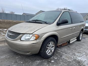 2002 chrysler town-and-country ex--touring-edition with 145628 miles for sale near elk-river, minnesota d9d6b9ab55d6413fb2d53e5bb28d1436.jpg