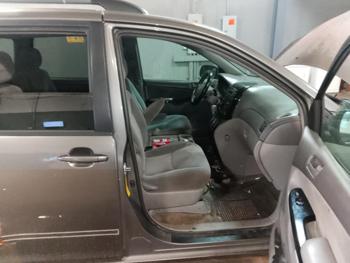 2005 toyota sienna le---7-passenger-seating with 219181 miles for sale near elk-river, minnesota da27c74bc7d6435d86431446bf20396a.jpg