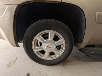2004 gmc envoy sle-4wd with 196701 miles for sale near elk-river, minnesota db8fc5d1e89d4746a8ab552cd77a06f8.jpg