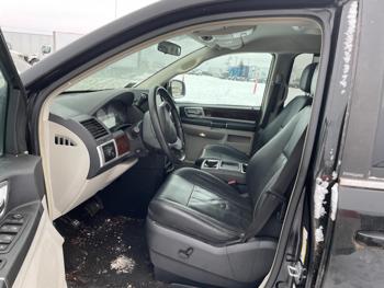 2010 chrysler town-and-country touring with 184874 miles for sale near elk-river, minnesota dbc0d760c3324456a4127cd4af6ca136.jpg