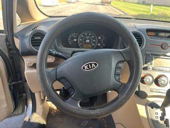2009 kia rondo base with 168221 miles for sale near elk-river, minnesota dca685b6b2514ebda8dc5ba7720364a6.jpg